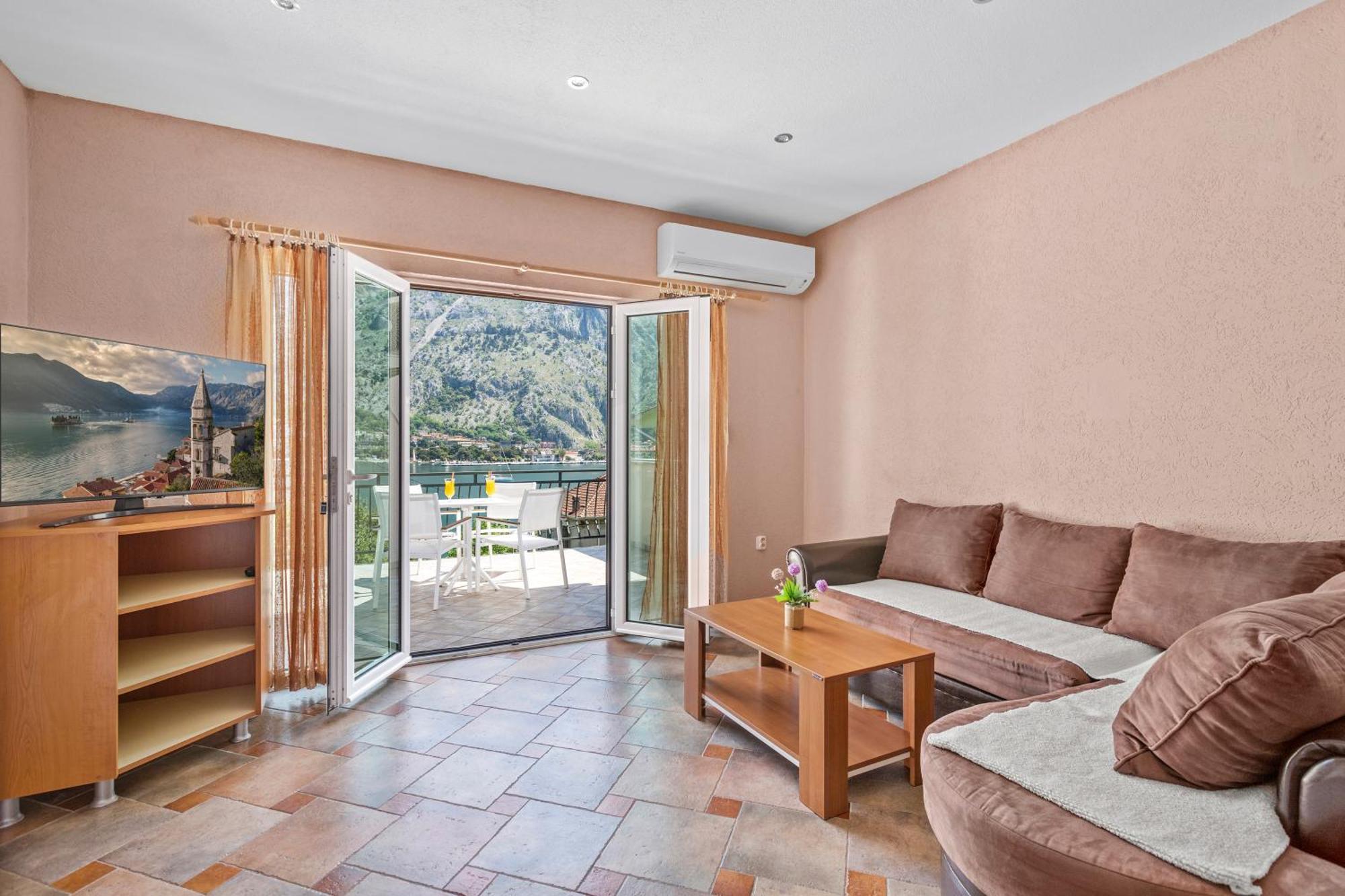 Apartments Doncic Kotor Ngoại thất bức ảnh
