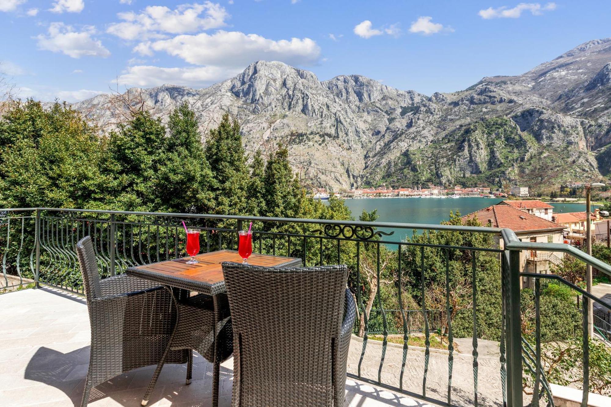 Apartments Doncic Kotor Phòng bức ảnh